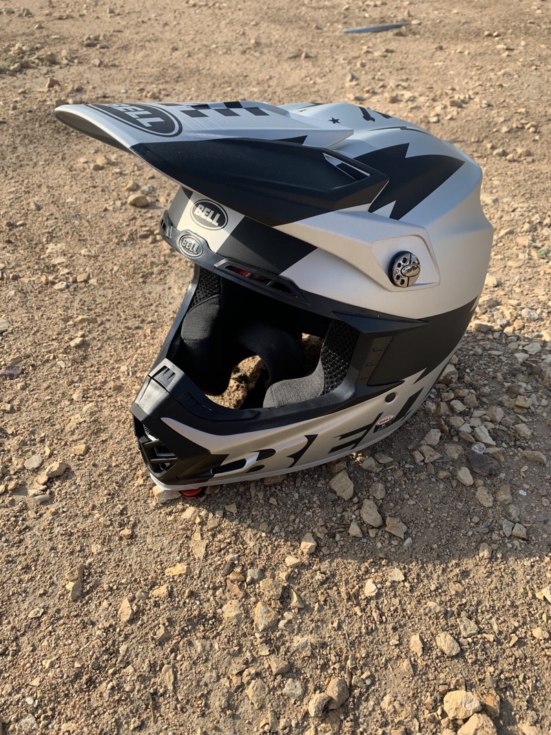 Bell Moto 9 Flex Helmet Review - Keefer, Inc. Tested